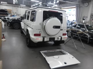 Mercedes-Benz G-Class（W463） ドアの事故ダメージ（施工後）