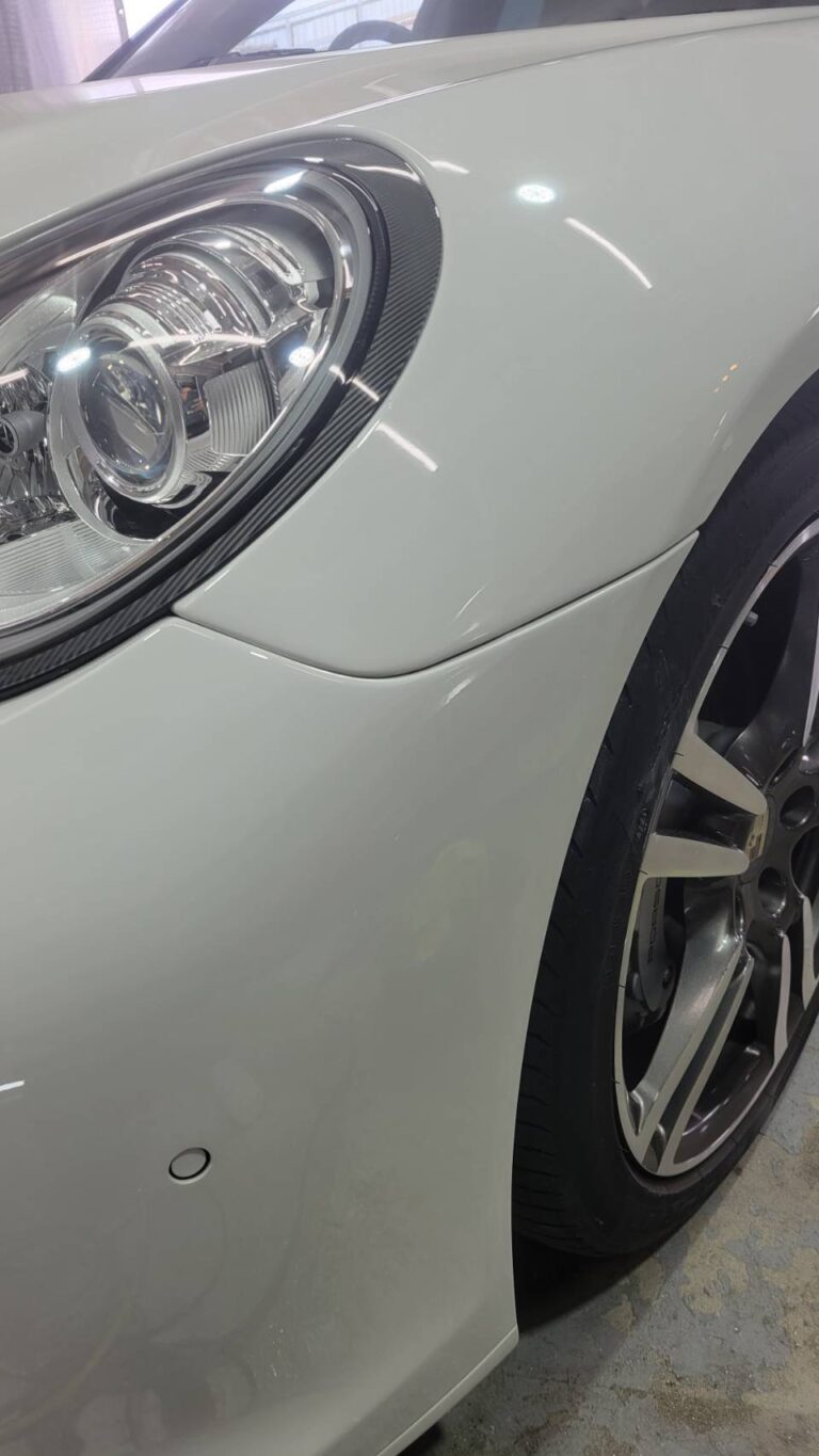 Porsche Panamera（971） フロントバンパーの擦り傷・こすり傷（施工後）