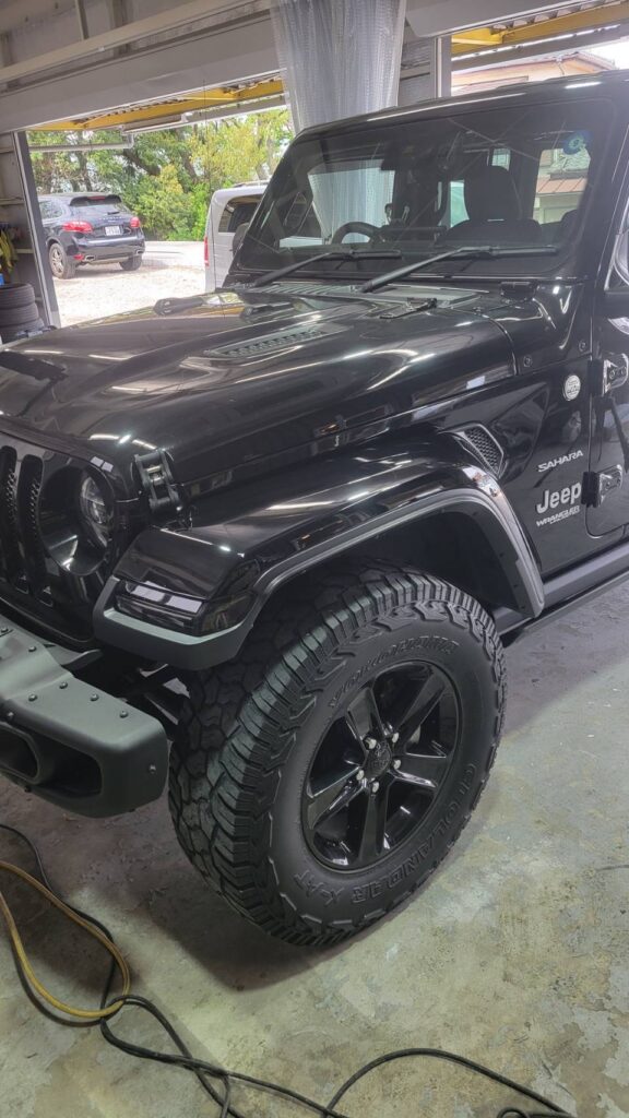 Jeep Renegade（BV） フロントフェンダーの施工写真1