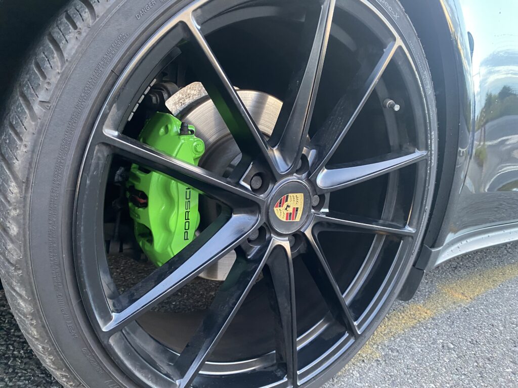 Porsche Panamera（976） ブレーキキャリパーの施工写真3