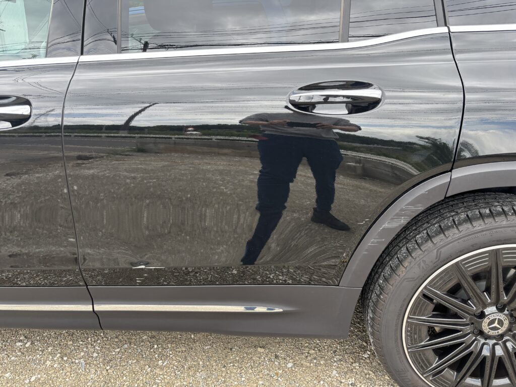 Mercedes-Benz GLB（X247） ドアの凹み（へこみ）（施工前）