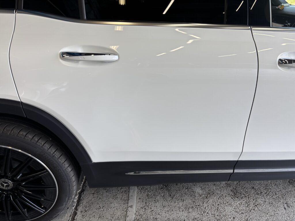 Mercedes-Benz GLA（H247） ドアの施工写真2