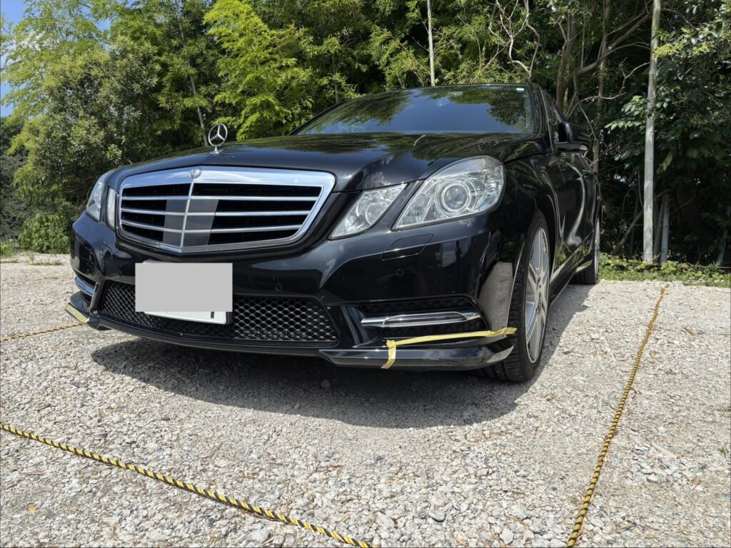 Mercedes-Benz E-Class（W212） フロントバンパーの擦り傷・こすり傷（施工前）