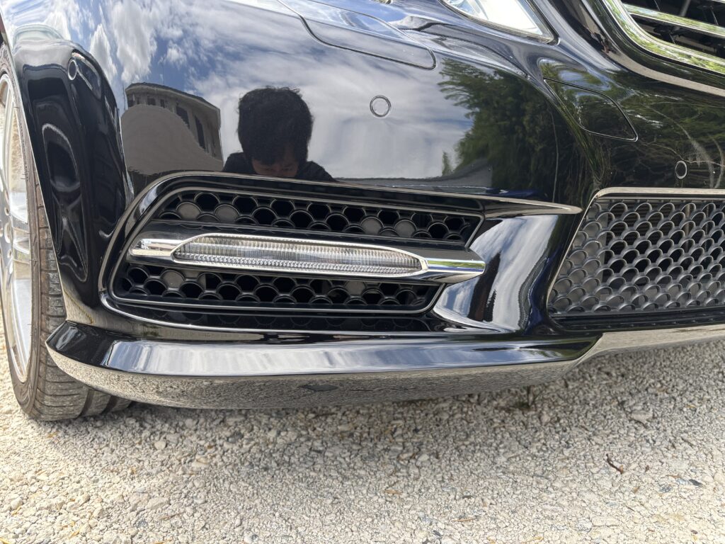 Mercedes-Benz E-Class（W212） フロントバンパーの擦り傷・こすり傷（施工後）