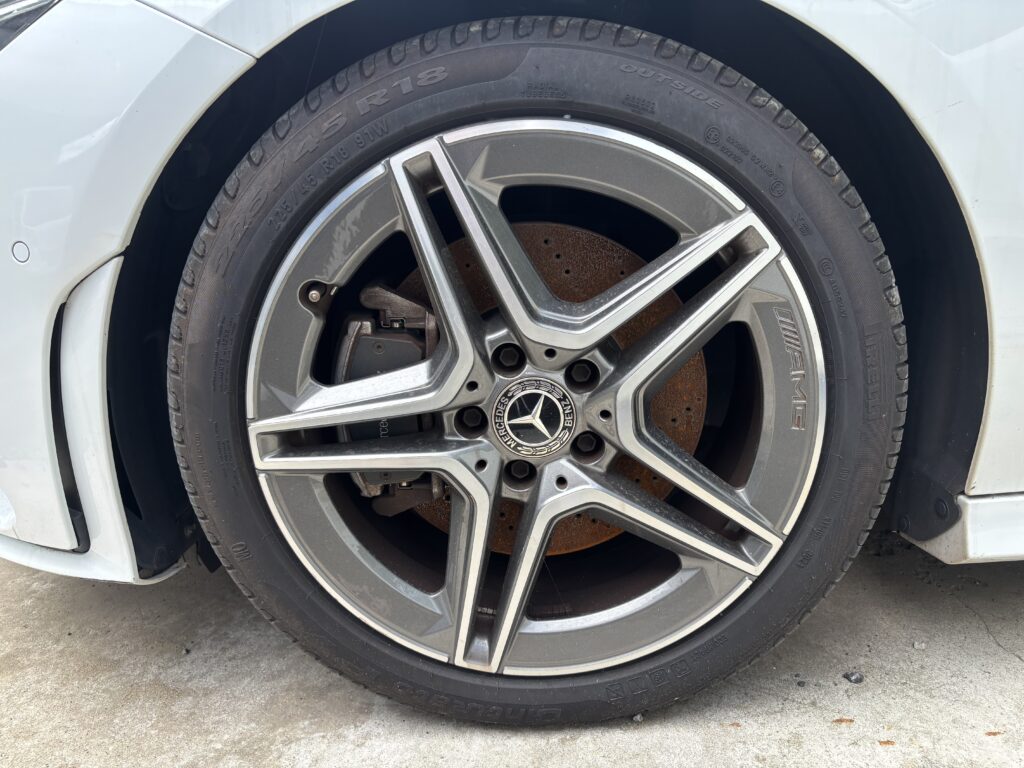 Mercedes-Benz CLA（C118） ブレーキキャリパー（施工前）