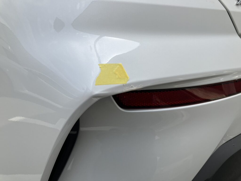 BMW 8 Series（G16） リアバンパーの擦り傷・こすり傷（施工前）